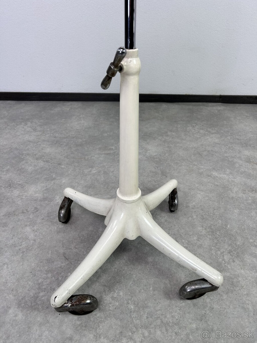 dizajnová skrinka so šuplíkmi Zubný laborant 1930 - 9