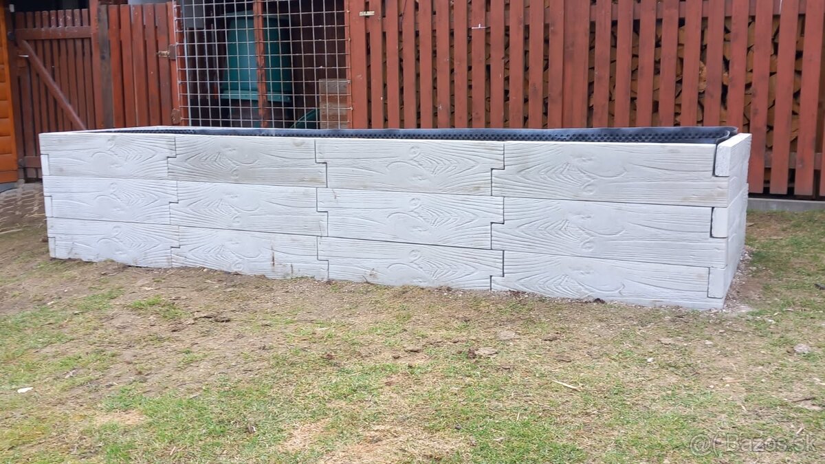 Vyvýšené betónové záhony - 9