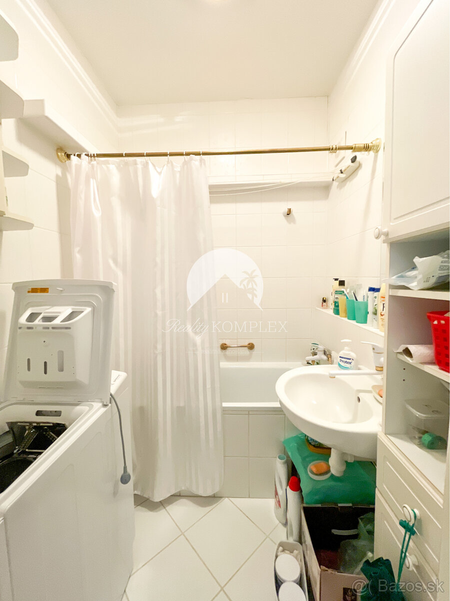 Reality KOMPLEX s.r.o. Vám ponuka EXKLUZÍVNE na PREDAJ 4-izb - 9