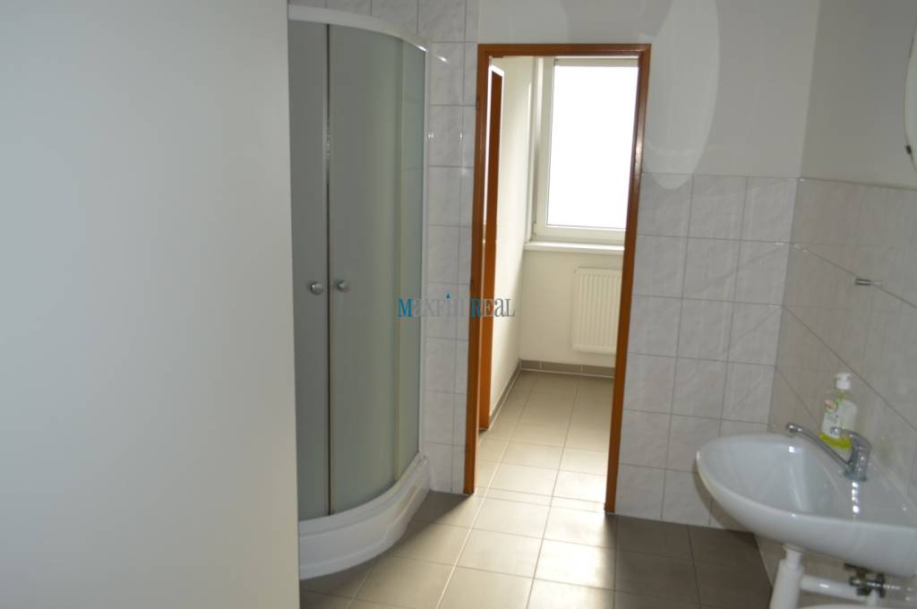 Maxfinreal Kancelária s parkovaním a terasou v Nitre 42m2 - 9
