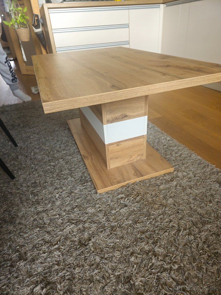 Predám veľký jedálenský stôl so stoličkami + menší stolík - 9