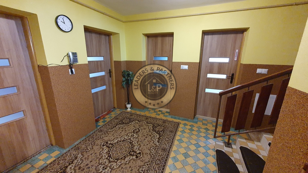 PREDAJ: veľký 2 poschodový rodinný dom Šuňava s výhľadom na - 9