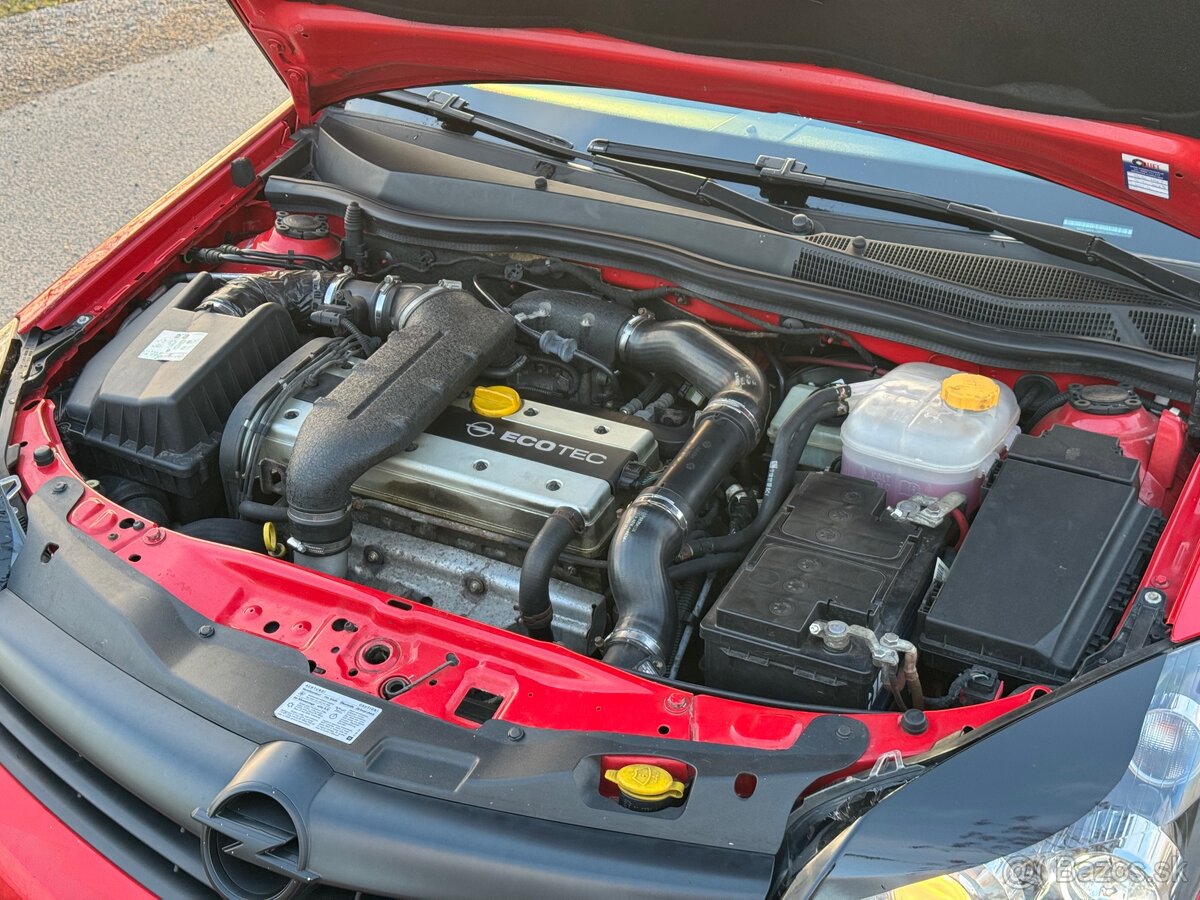 Opel Astra H GTC 2.0 TURBO - 9