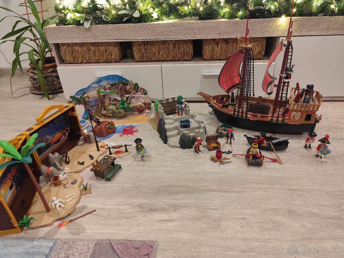 Obrovská Pirátska loď a ďalšie časti PLAYMOBIL - 9