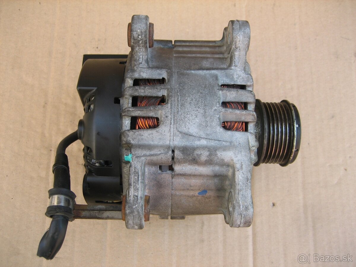 Alternátor 03L903023F 140A Valeo TG14C026 - 9