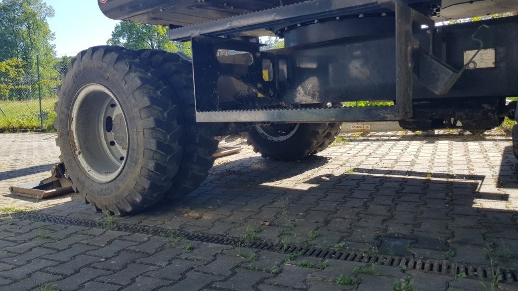 Kolové rypadlo Schaeff TW110 - 9