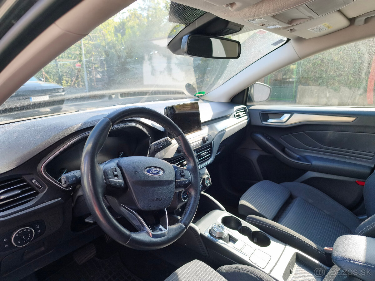 Ford Focus Kombi 1.5 TDCi EcoBlue Titanium A/T 8 - 9