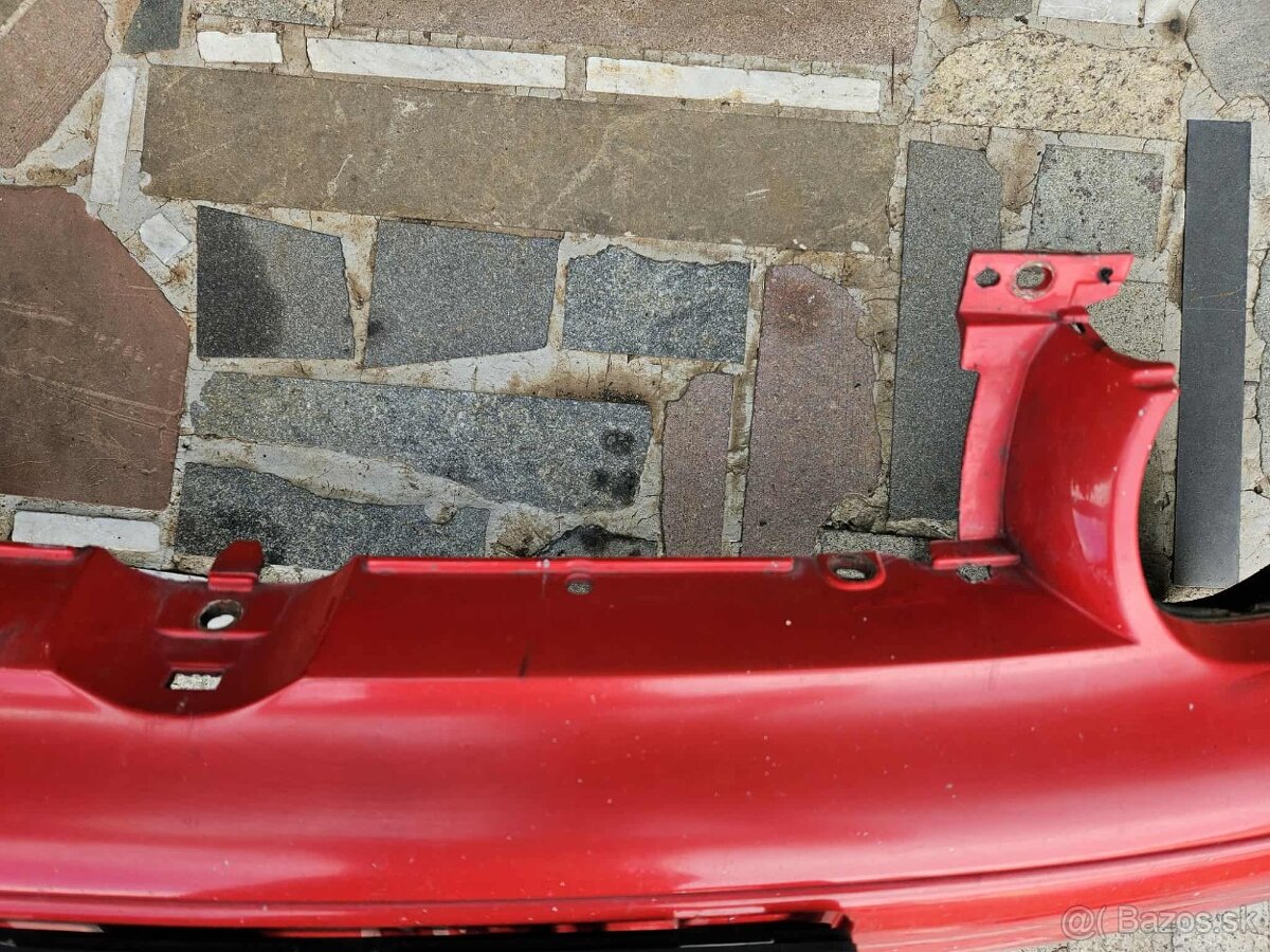 PREDAM PREDNY NARAZNIK VW GOLF 4 - 9