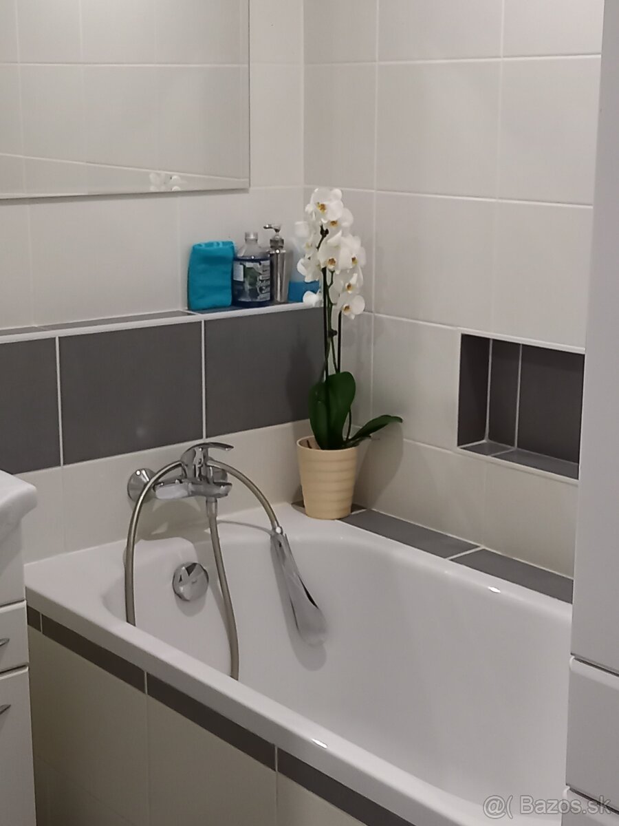 Dlhodobý prenájom 3 izbového bytu - 9