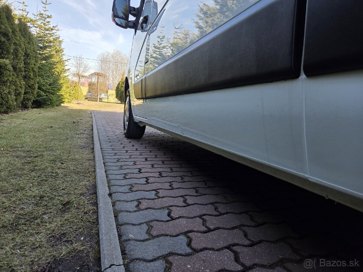 Predám dodávku Renault Master - 9