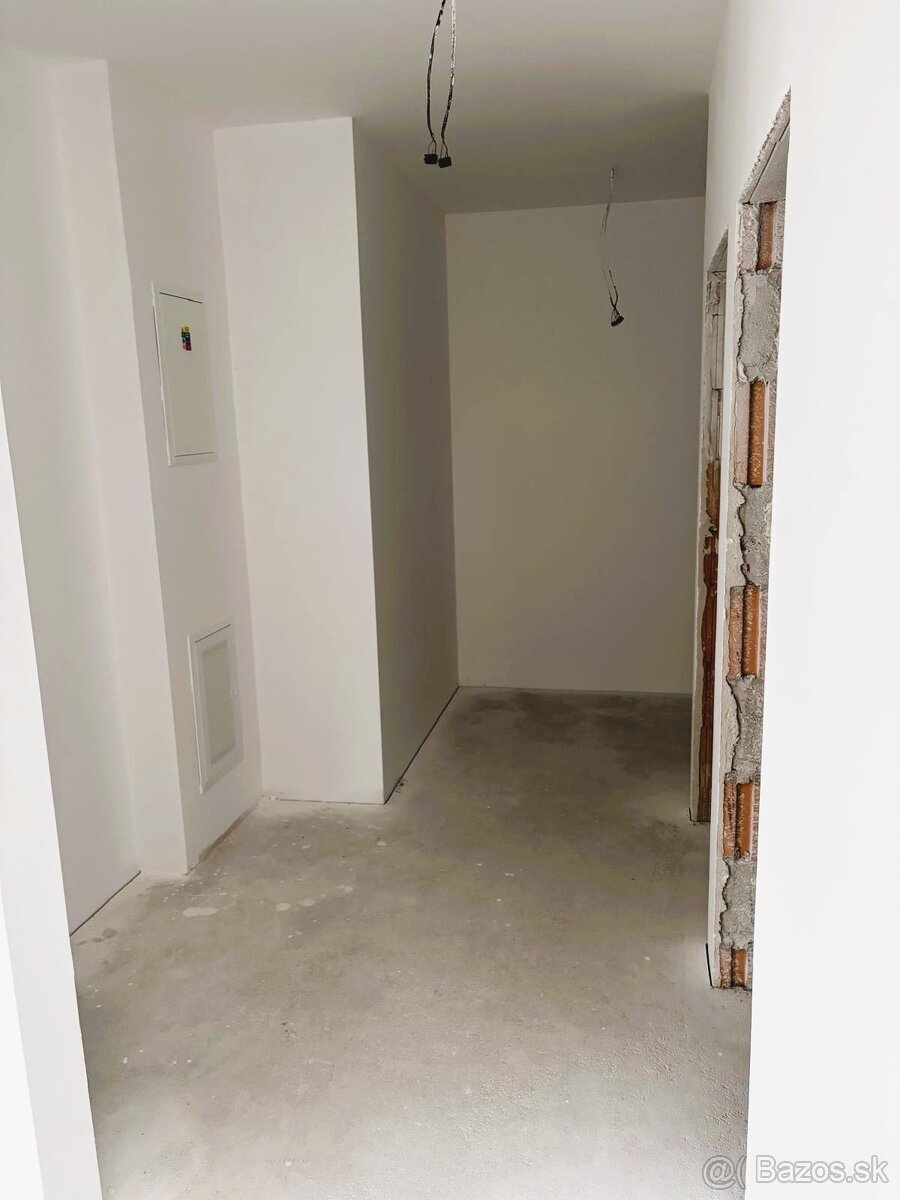 Na predaj 2 izbový byt v novostavbe v Stupave ( Kozlisko ). - 9