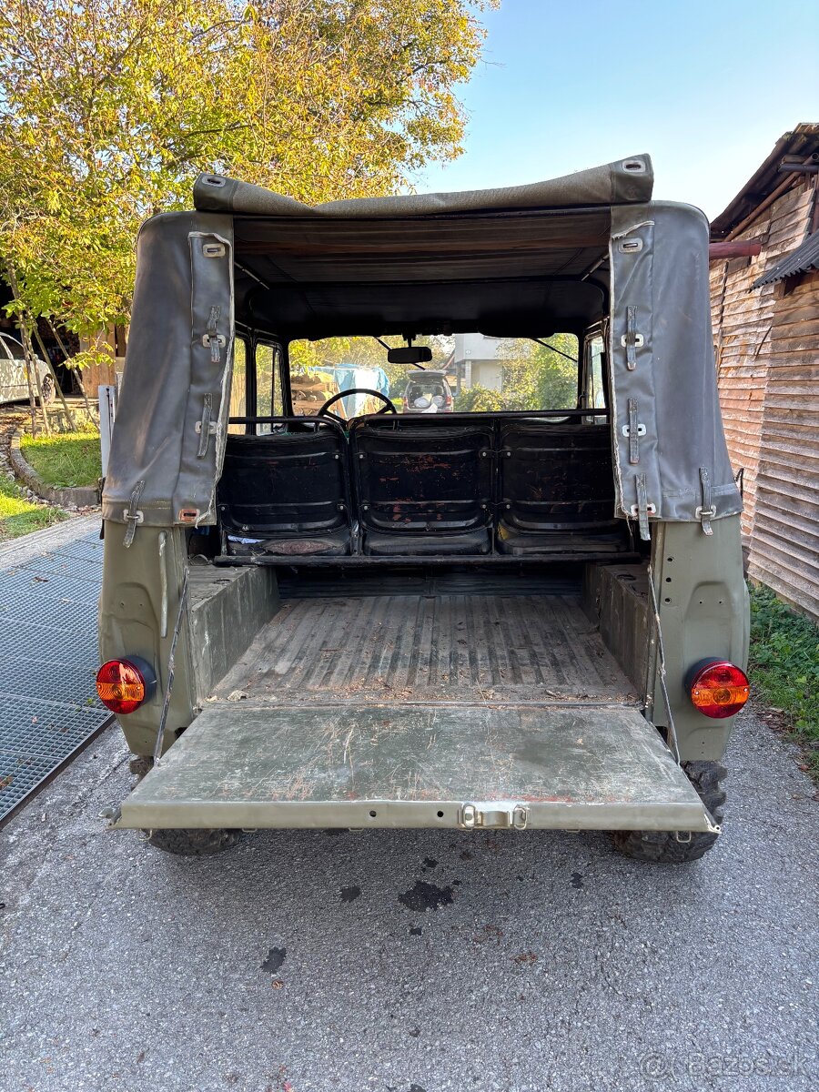Uaz 469 2.4 - 9