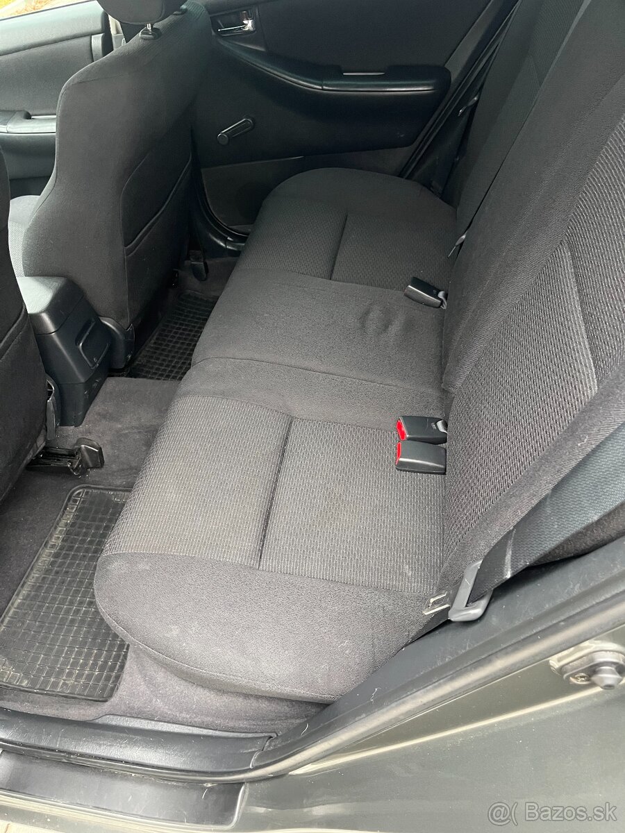 Corolla combi 1.6 T WG - 9