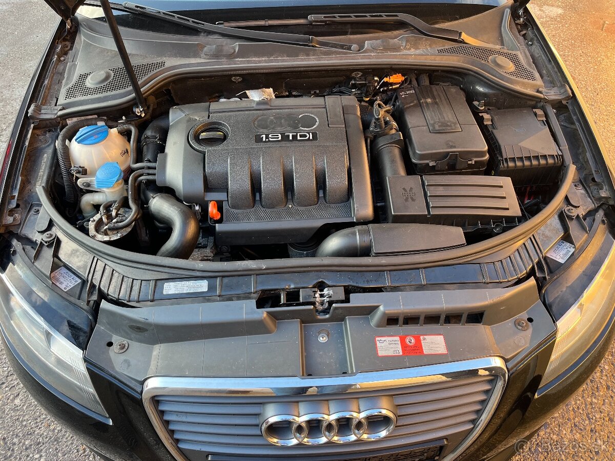 Audi A3 1,9 TDi Sportback - 9