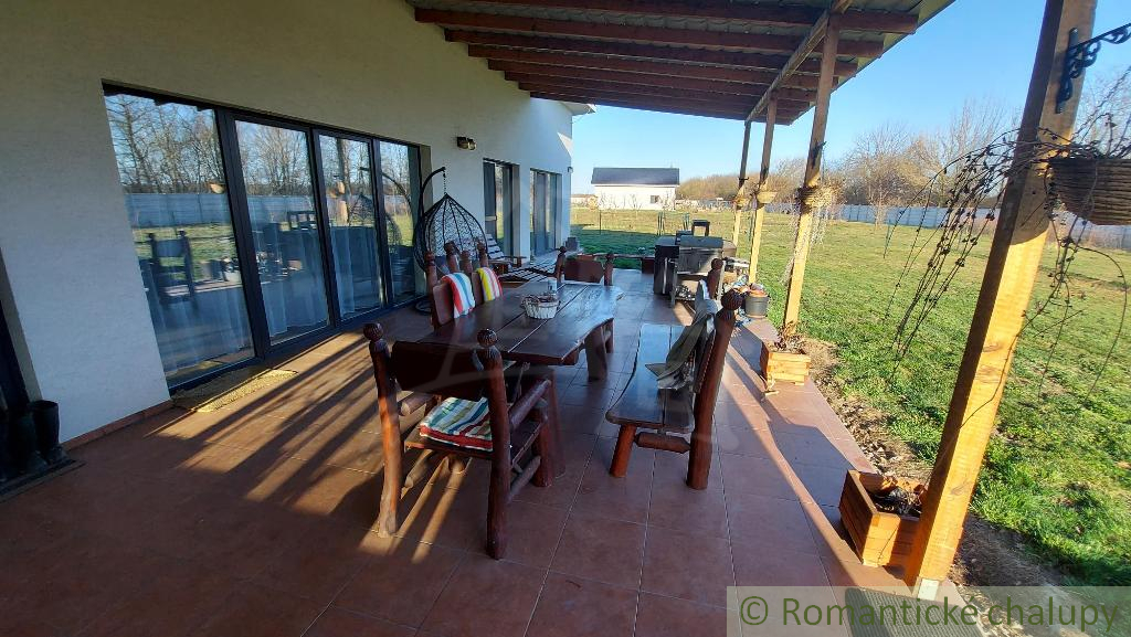 Exkluzívna usadlosť na bývanie, podnikanie, farmu, alebo a - 9