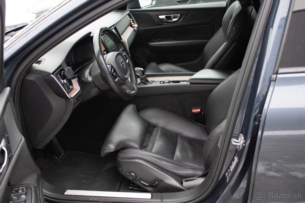 Volvo V60 Cross Country D4 AWD Pro AUTO. - 9