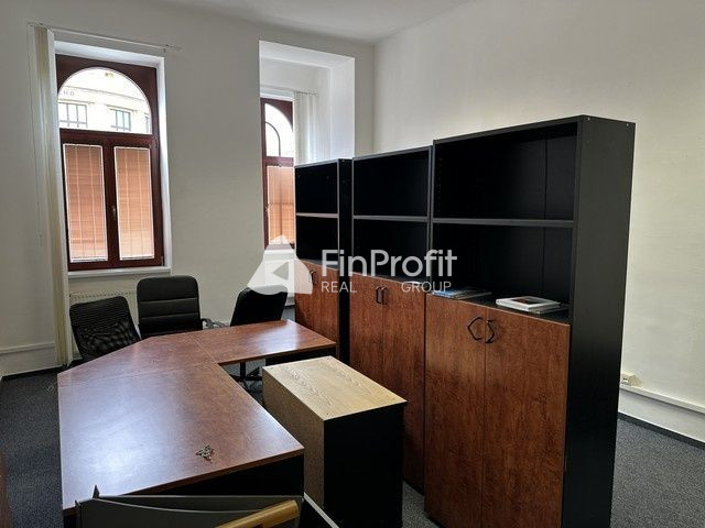 Kancelársky priestor s vlastným zázemím na prenájom - 107 m2 - 9