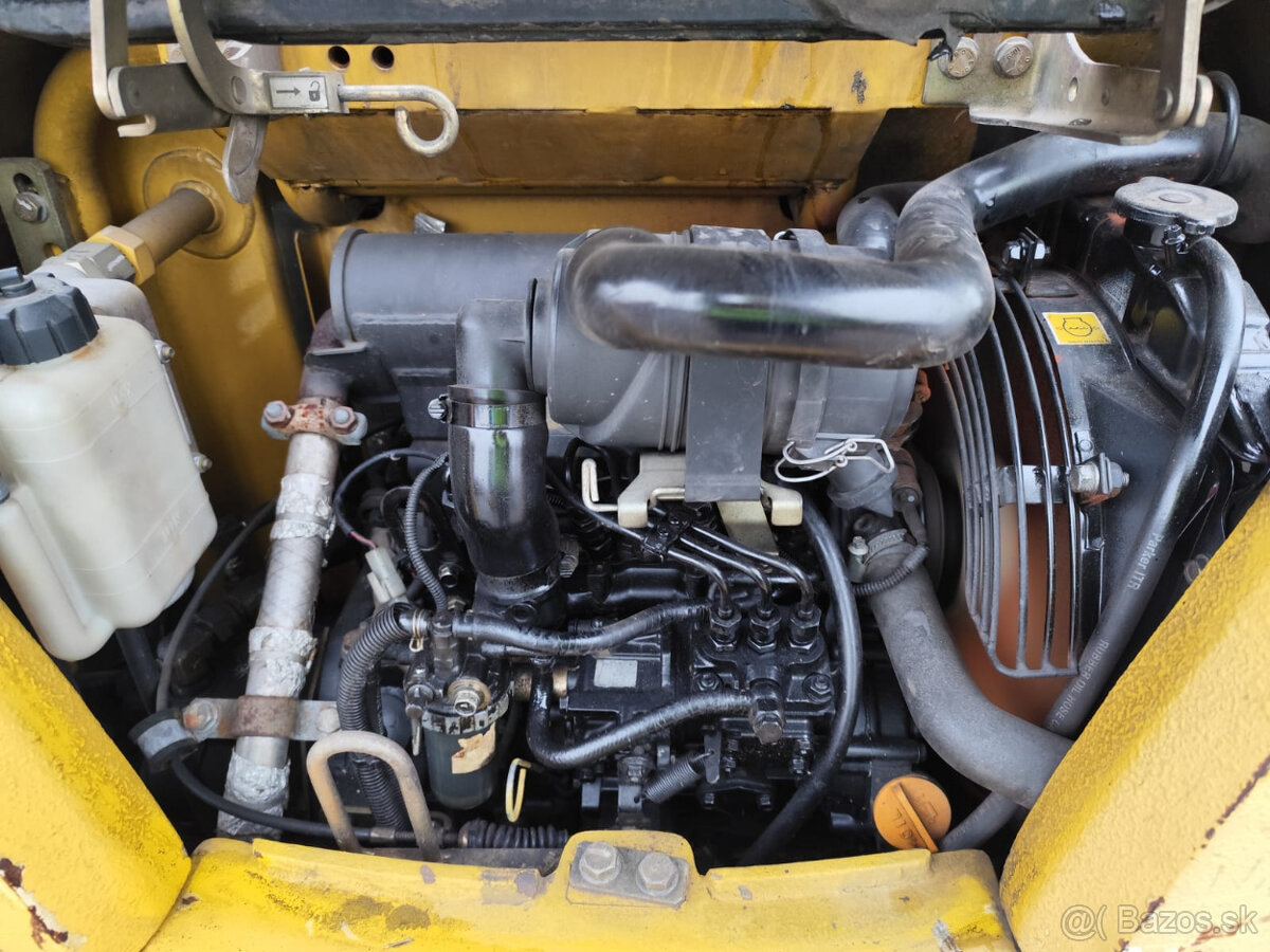 Mini bager Komatsu PC16 - 9