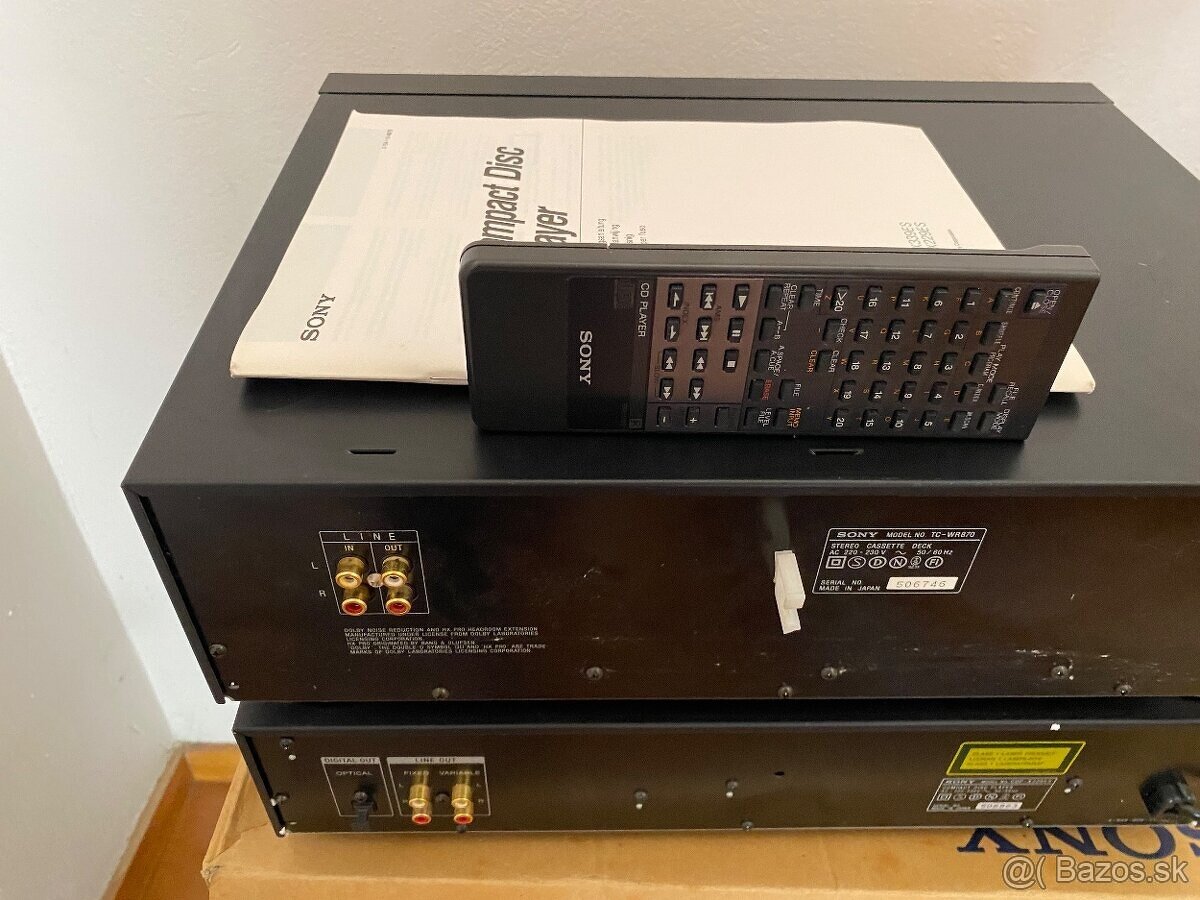Predam 2 -kazetak a compact disc SONY ES - 9