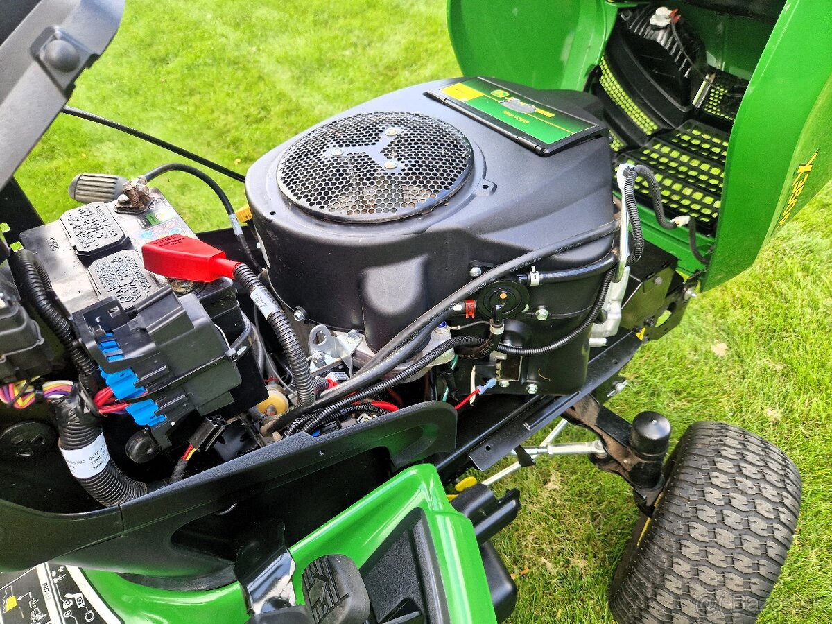 Zahradni Traktor sekačka John Deere X350 r - 9