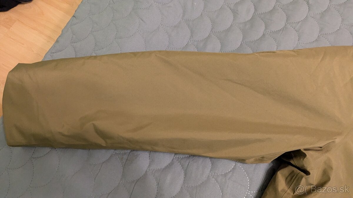 Predám pánsku bundu Peak Performance M Gore-Tex - 9