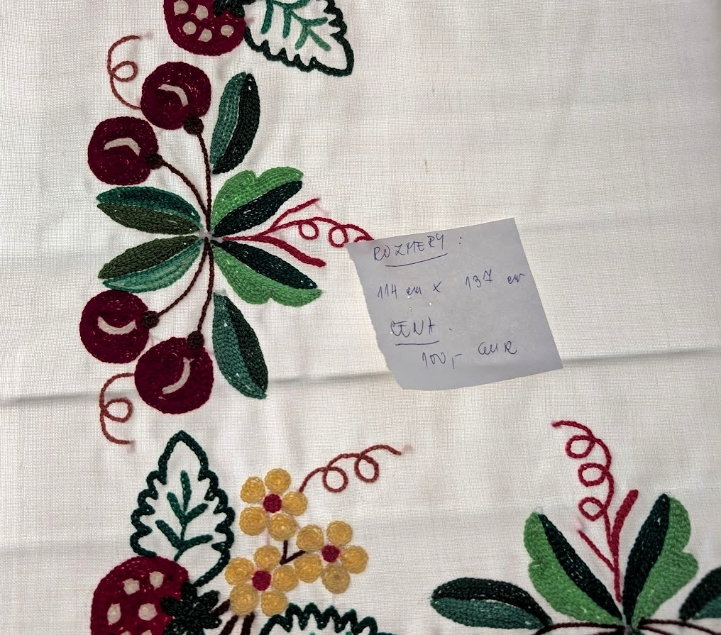 Obrusy + retro obliečka + prestieranie - 9