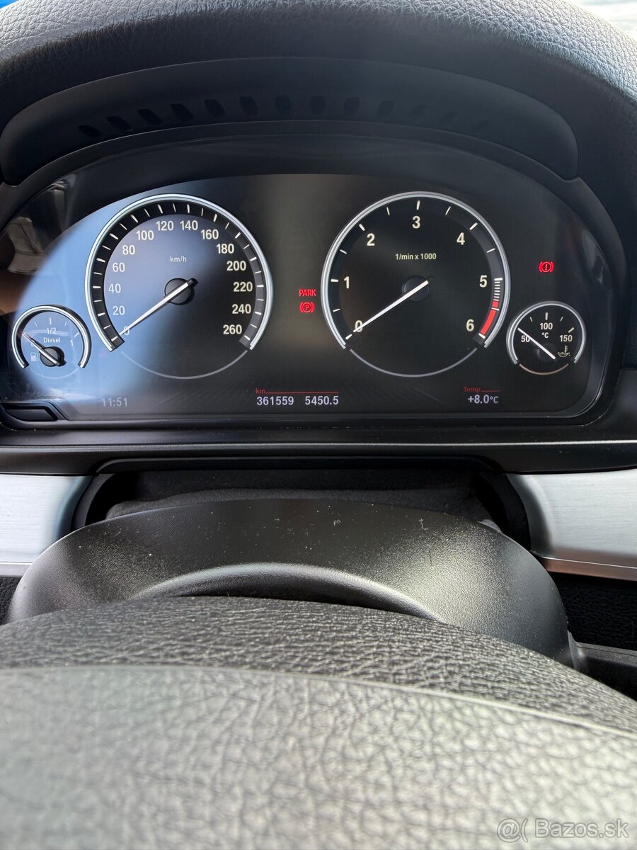 Predám BMW 520D f11 2012 - 9