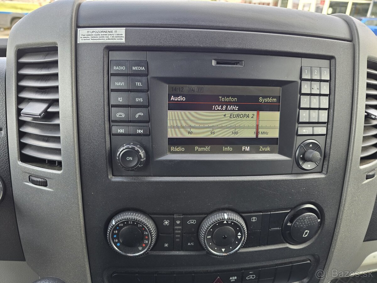 Mercedes-Benz Sprinter - 9