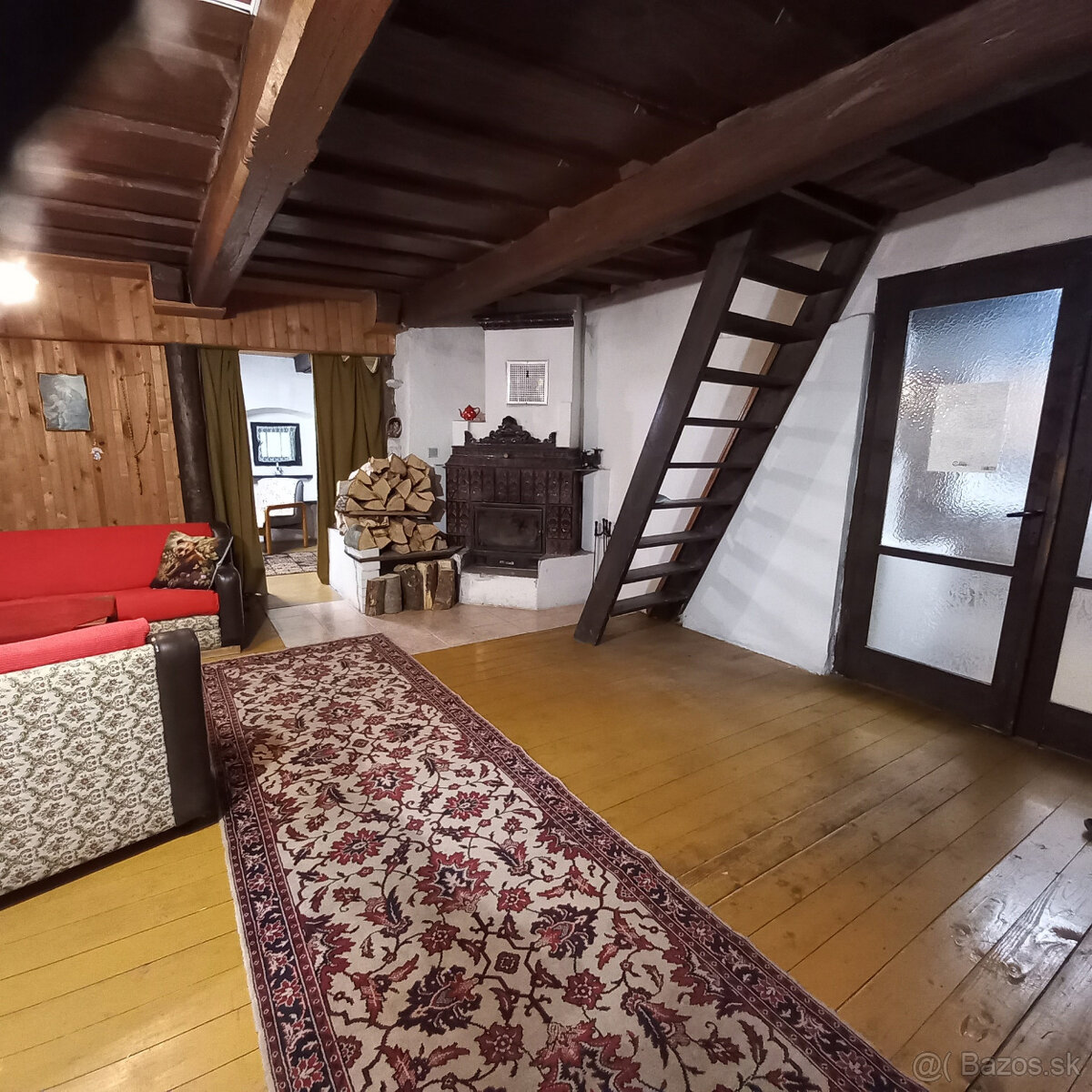 Chata v obci Turecká obklopená lesom - 9