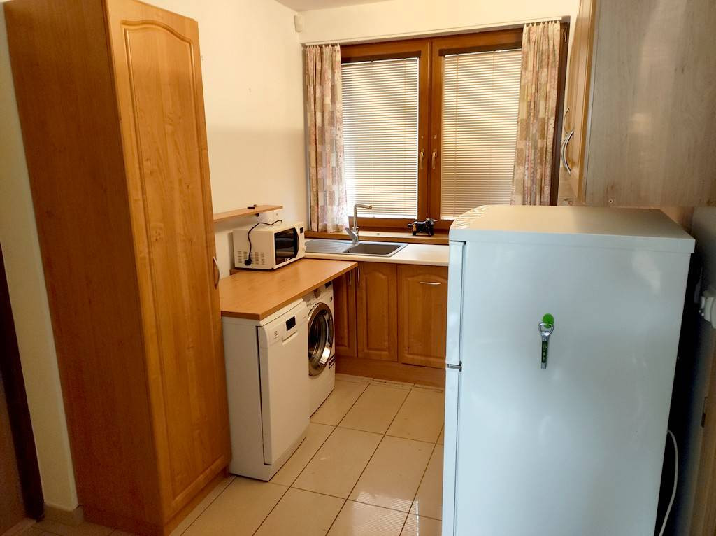 Murovaná chata v rekreačnej oblasti , Moravany nad Váhom - V - 9