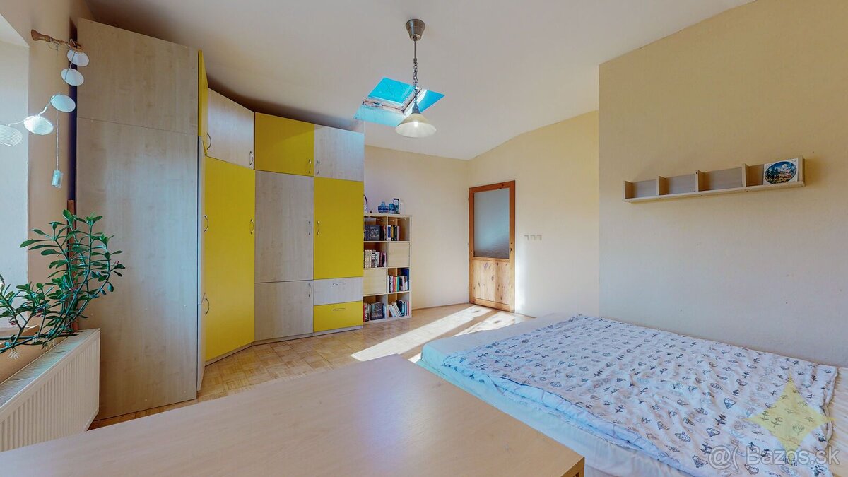 Na predaj rodinný dom v Lučenci v blízkosti parku a gymnázia - 9