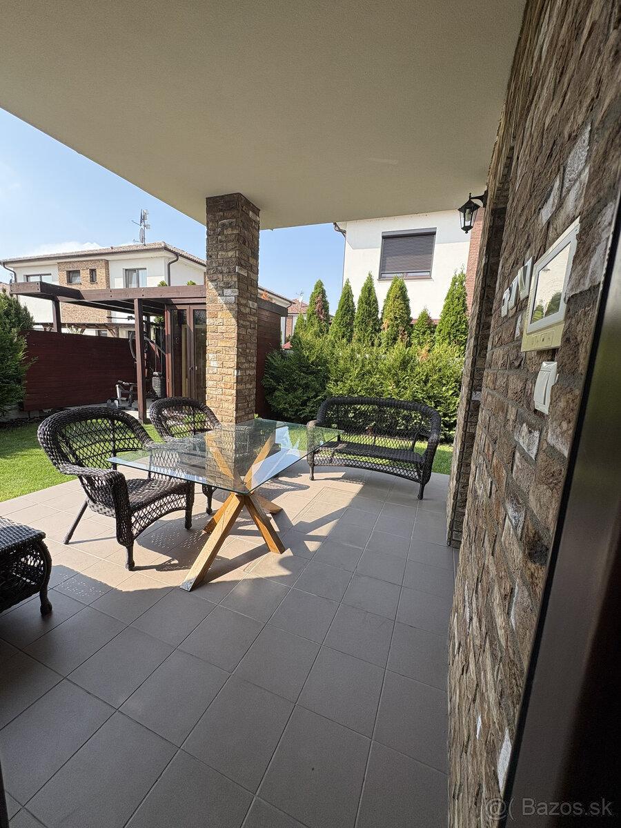 Skvelá ponuka Krásny, príjemný 3-izbový rodinný dom so skry - 9