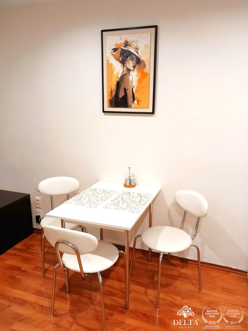 Delta -1 izb. byt 38 m2 širšie centrum Banská Bystrica prená - 9