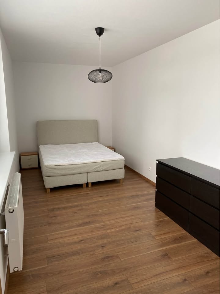 Krásny 2i byt v Slovenskom Grobe s parkovacím miestom - 9