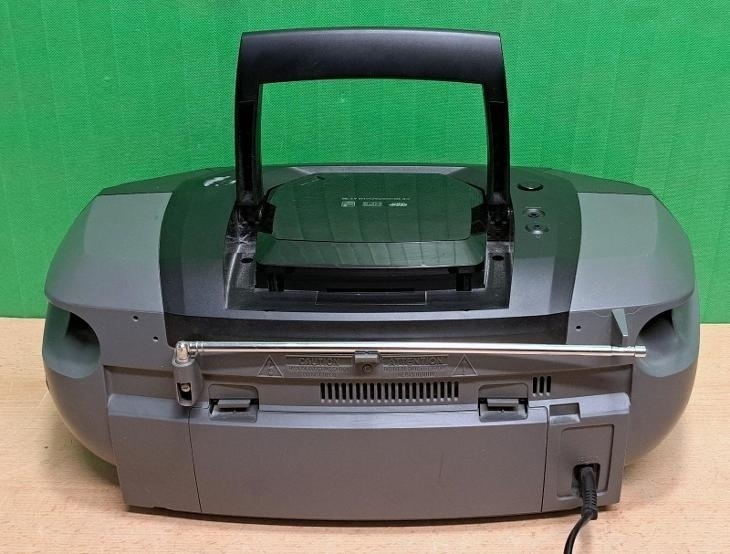 PHILIPS AZ prenosné rádio CD veža 230v iBaterky - 9