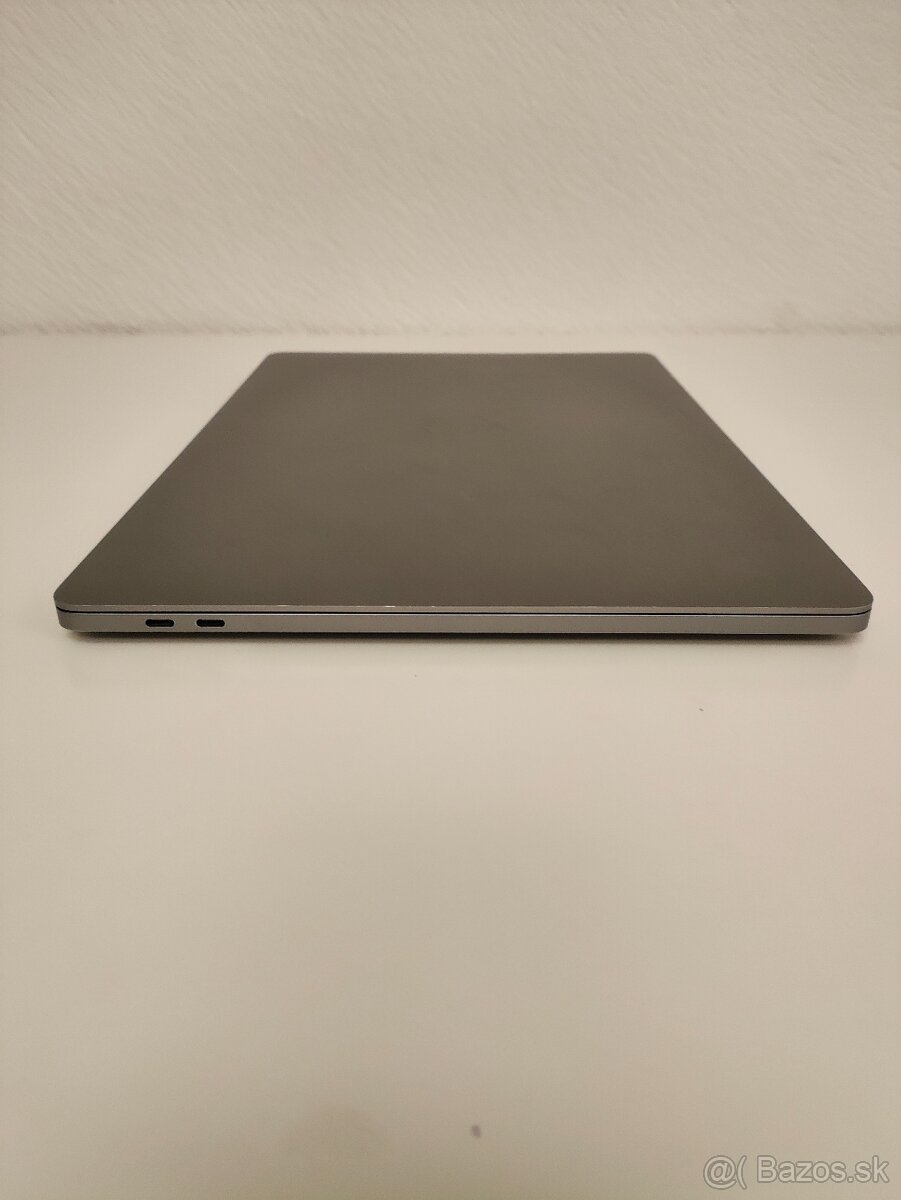 MacBook Pro 16 2019 | i7 • 16GB • 512GB SSD - 9