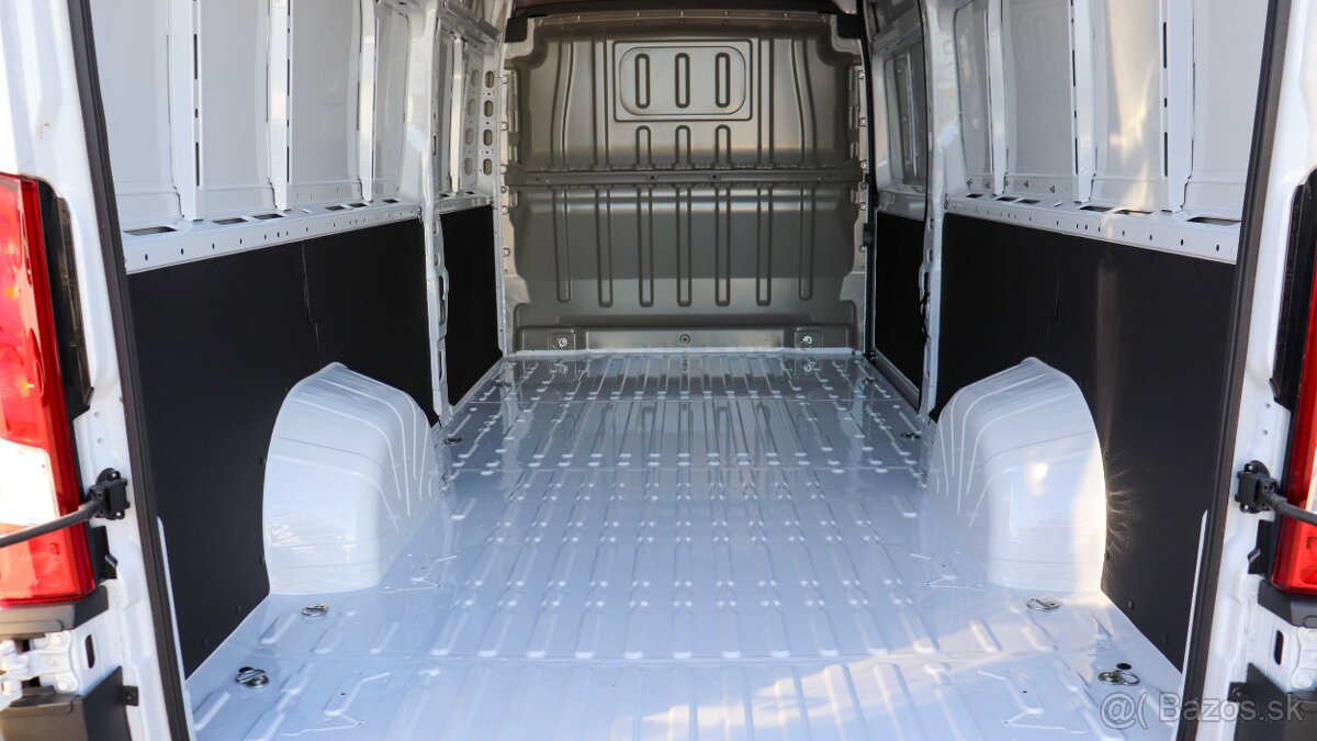 Citroën Jumper Facelift Furgon 35 L4H3 2.2 BlueHDi 180 EURO - 9