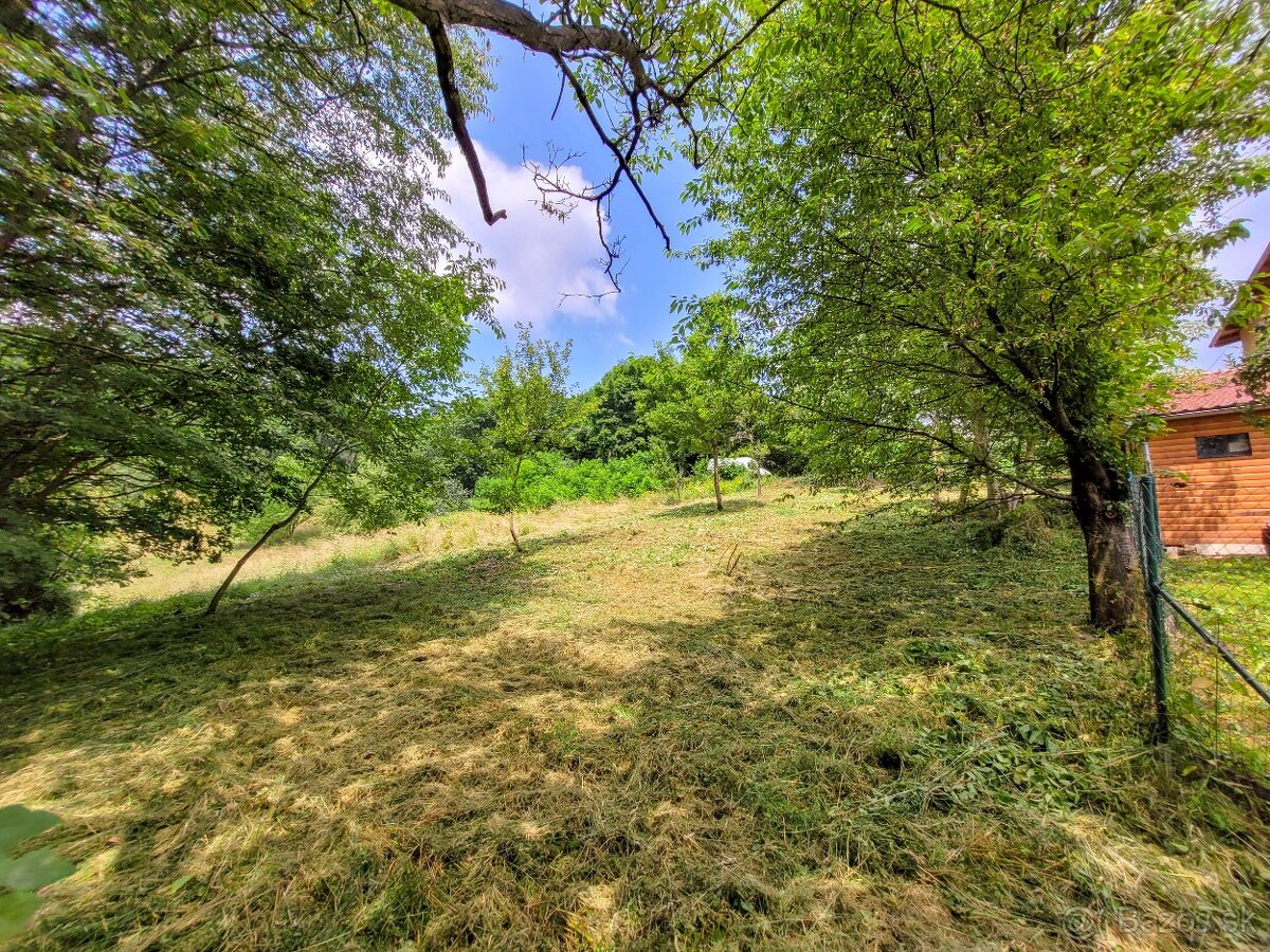 Stavebný pozemok 820 m2- Nová Bana - schválená VODA - 9