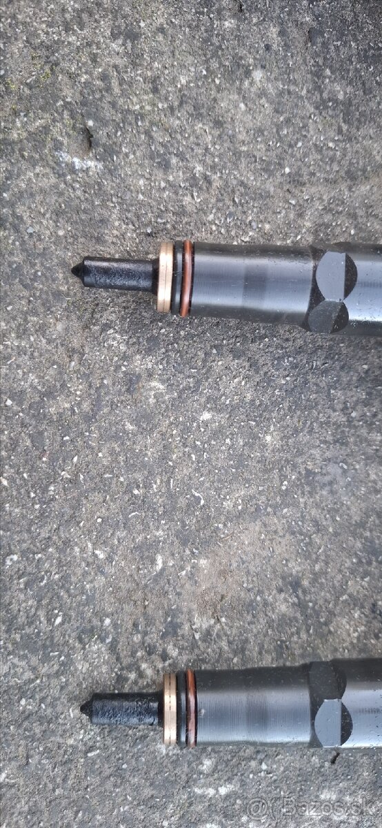 038130073AJ Vstrekovacie trysky VW Group 1.9TDI 74kw - 9