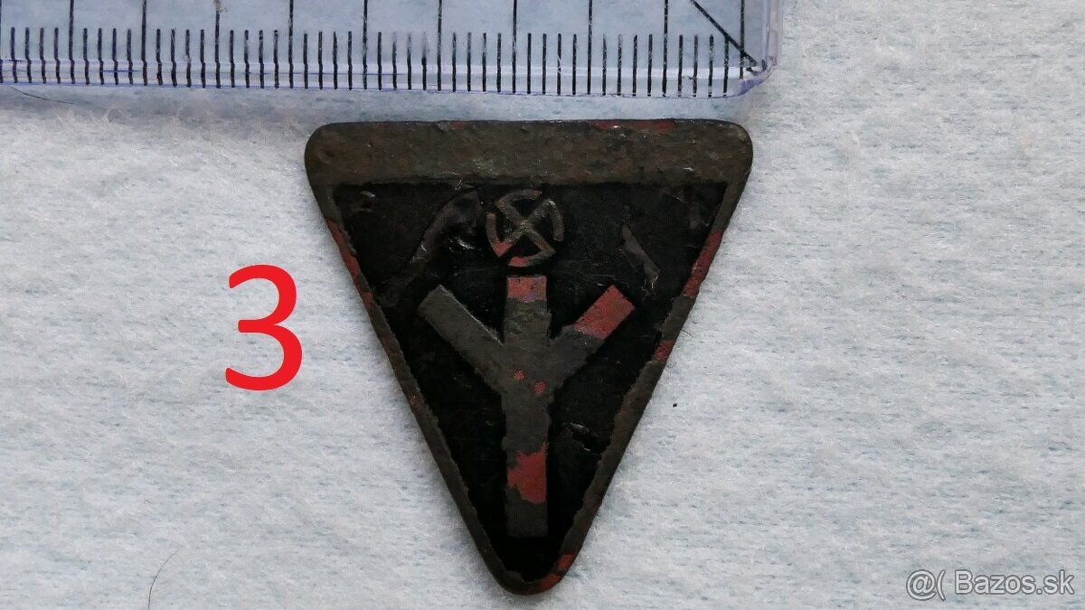 kopané odznaky, kokarda, medaila - 9