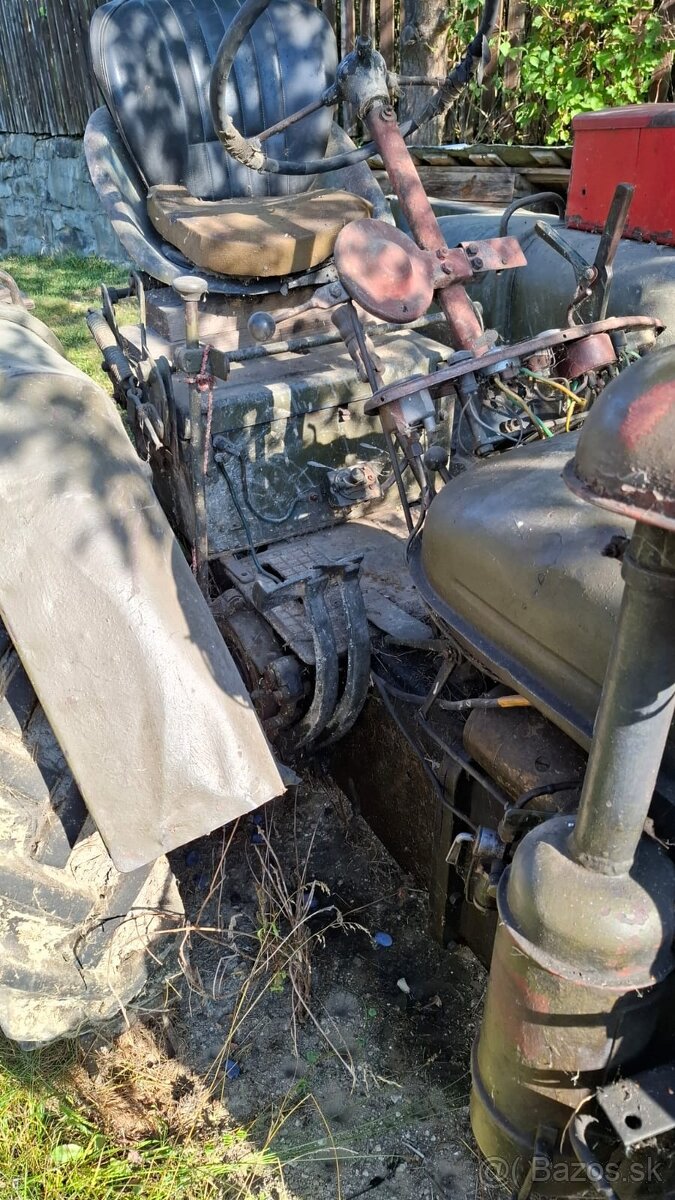 Predám ZETOR 25, funkčný s príslušenstvom - 9