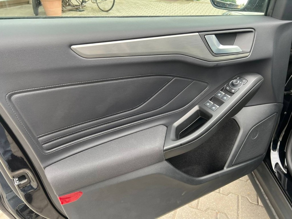 Ford Focus Kombi 1.0 EcoBoost mHEV 91kw A7 - 9