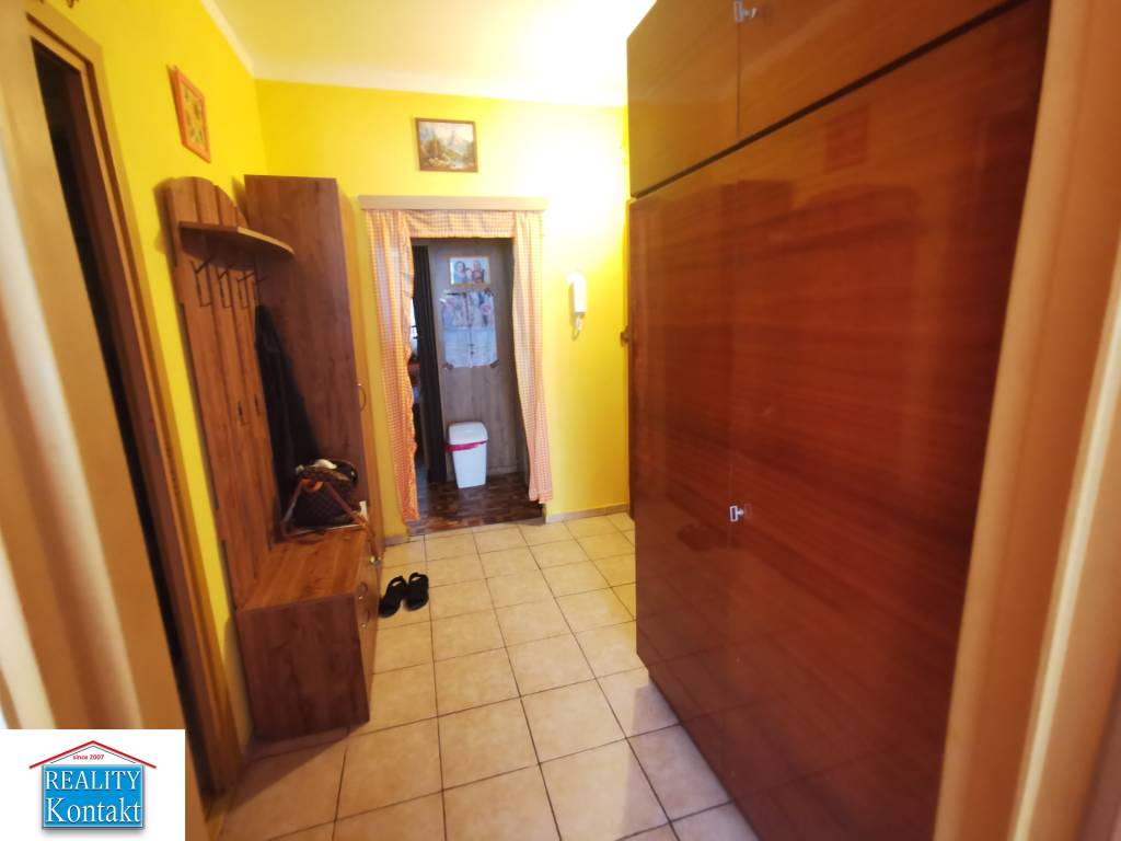 Na prenájom 1-izbový byt v Nových Zámkoch - 9