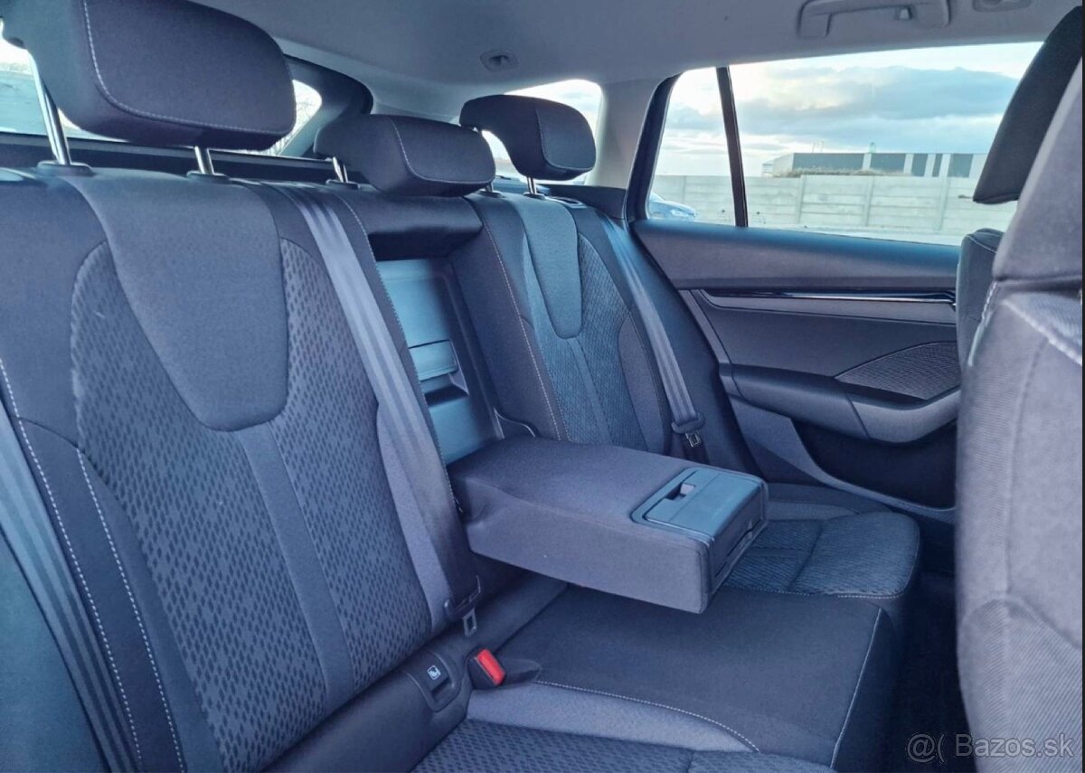 Škoda Octavia Combi 2.0 TDI SCR Ambition DSG - 9