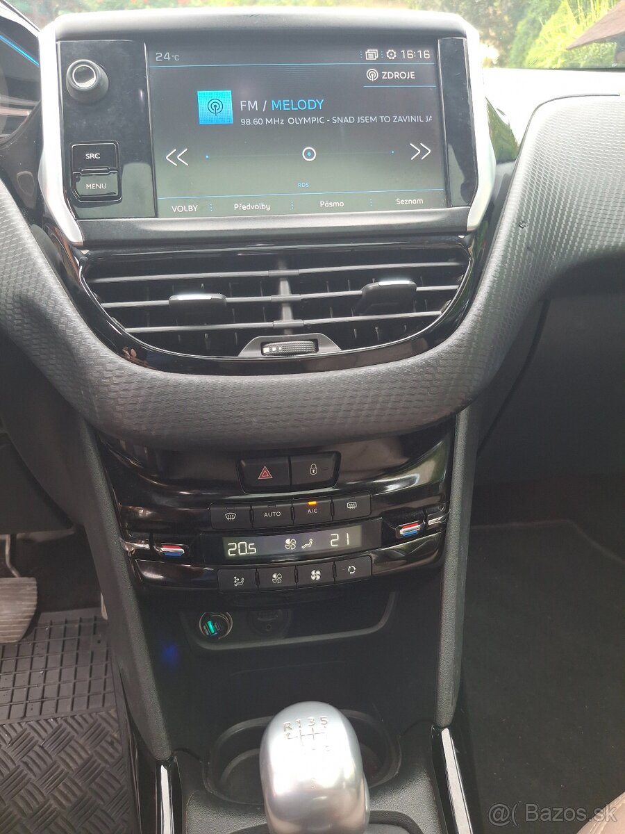 Peugeot 2008 1.6 hdi - 9
