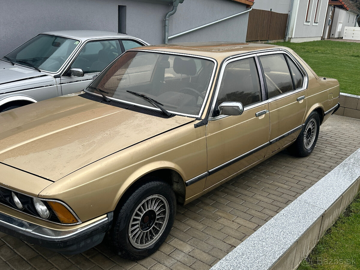 BMW 7 E23 728i pred face pojizdne - 9