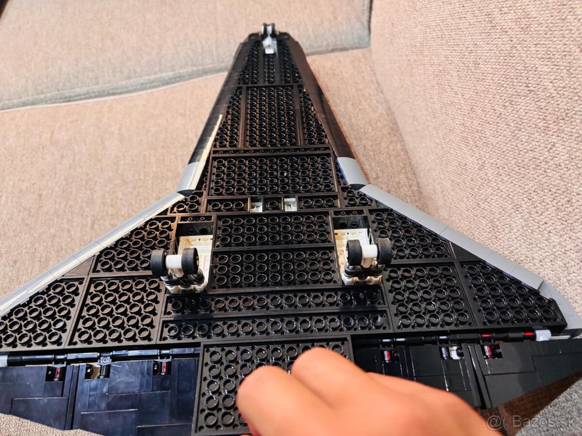Lego NASA raketoplán Discovery - 9
