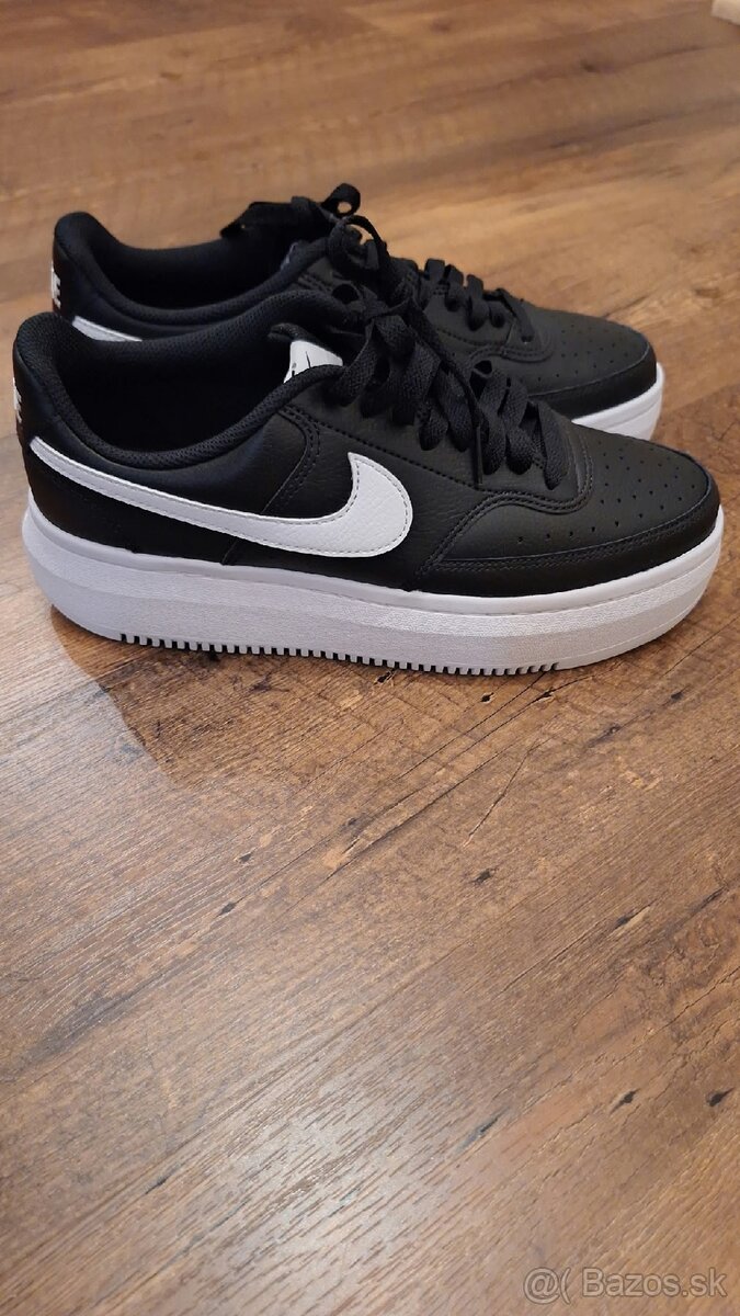 Botasky Nike - 9