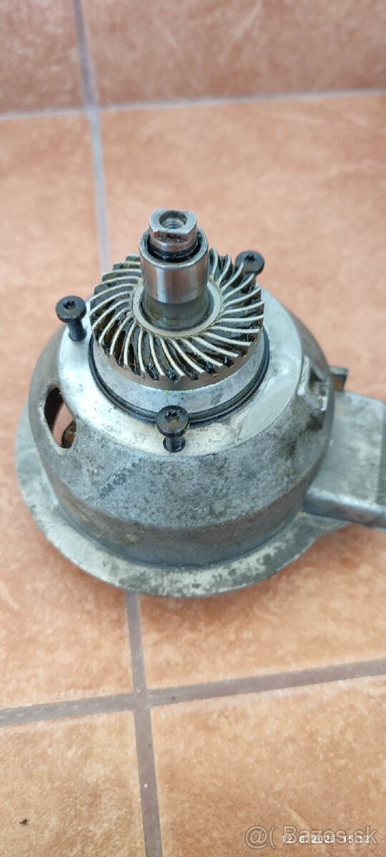 Predám brusku Festool RO na ND - 9