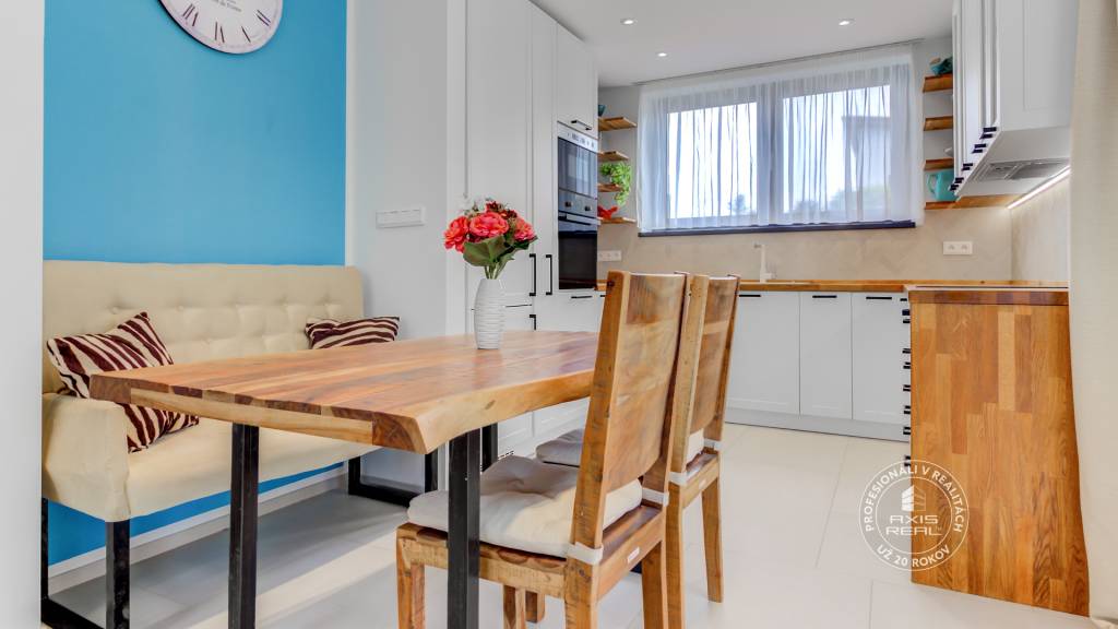 AXIS REAL | Nádherný NÍZKOENERGETICKÝ rodinný dom s KLIMATIZ - 9